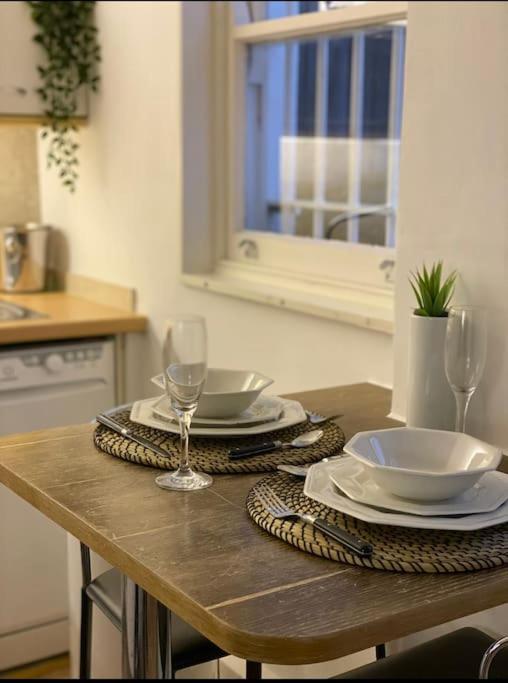 Spacious Flat In The Most Desirable Area Of London Exterior foto