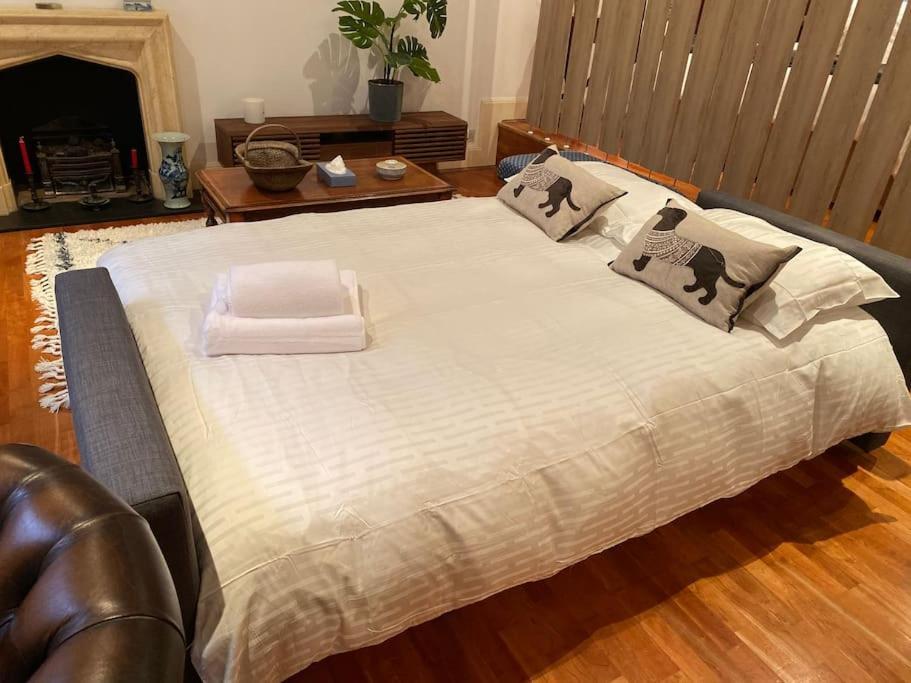 Spacious Flat In The Most Desirable Area Of London Exterior foto