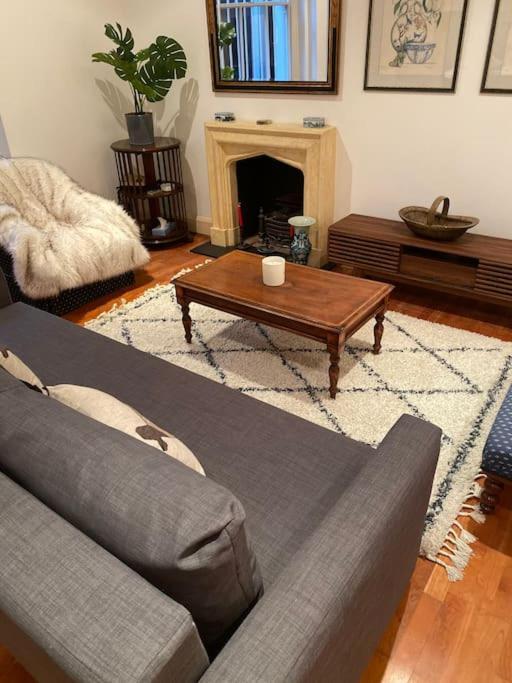 Spacious Flat In The Most Desirable Area Of London Exterior foto