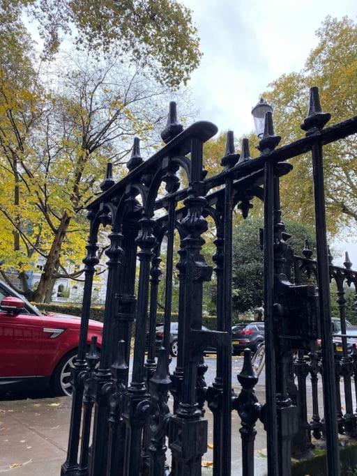 Spacious Flat In The Most Desirable Area Of London Exterior foto