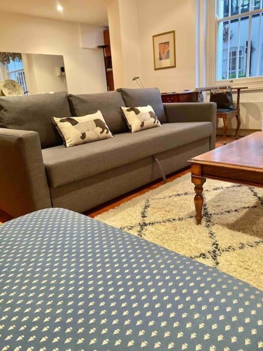 Spacious Flat In The Most Desirable Area Of London Exterior foto